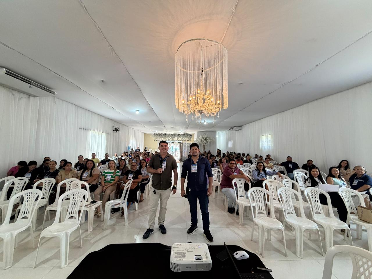 Formação sobre o PDDE reúne mais de 100 participantes em Capitão Poço - PA